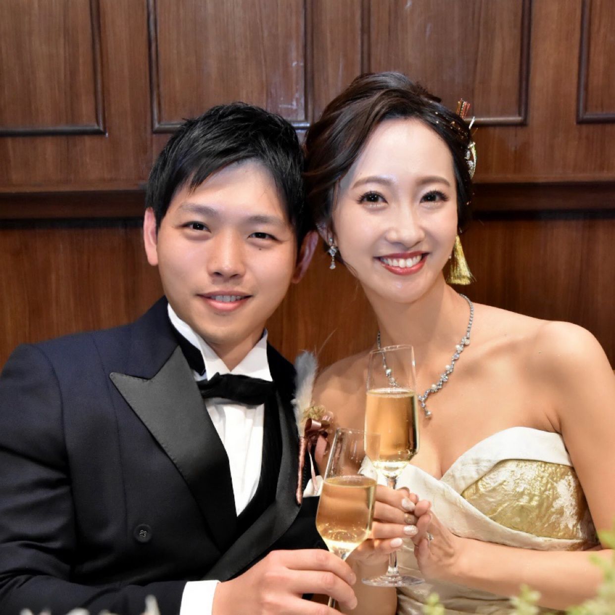 披露宴パーティのカバー写真