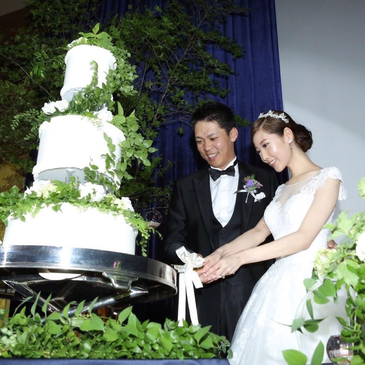 披露宴パーティのカバー写真