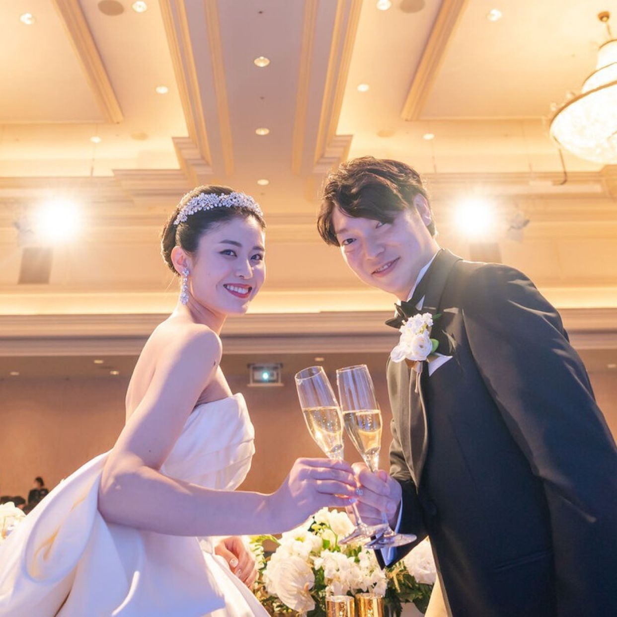 披露宴パーティのカバー写真