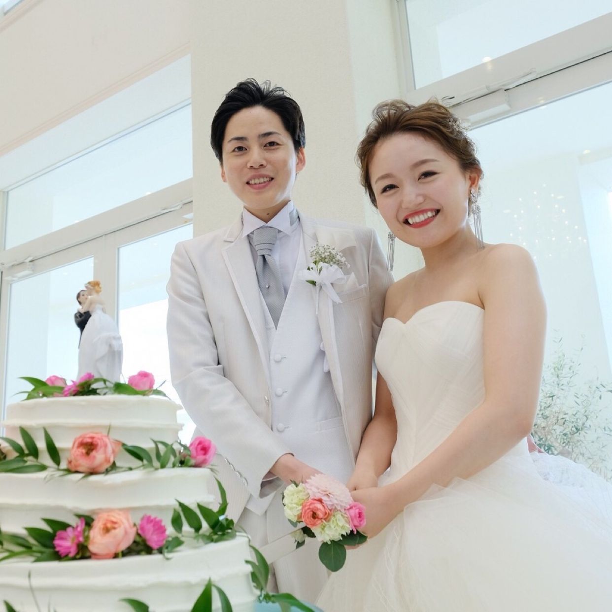 披露宴パーティのカバー写真