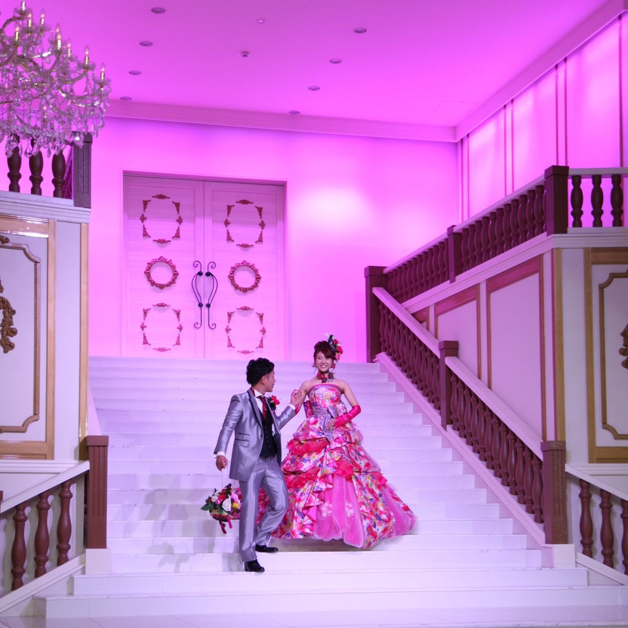 披露宴パーティのカバー写真