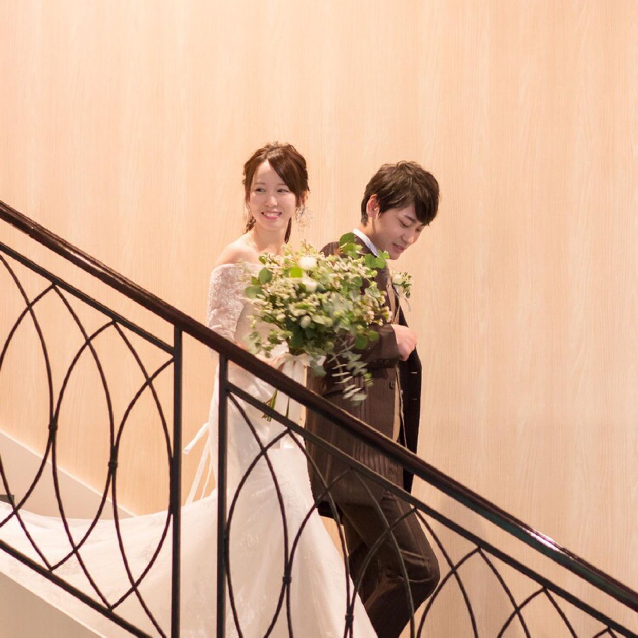 披露宴パーティのカバー写真