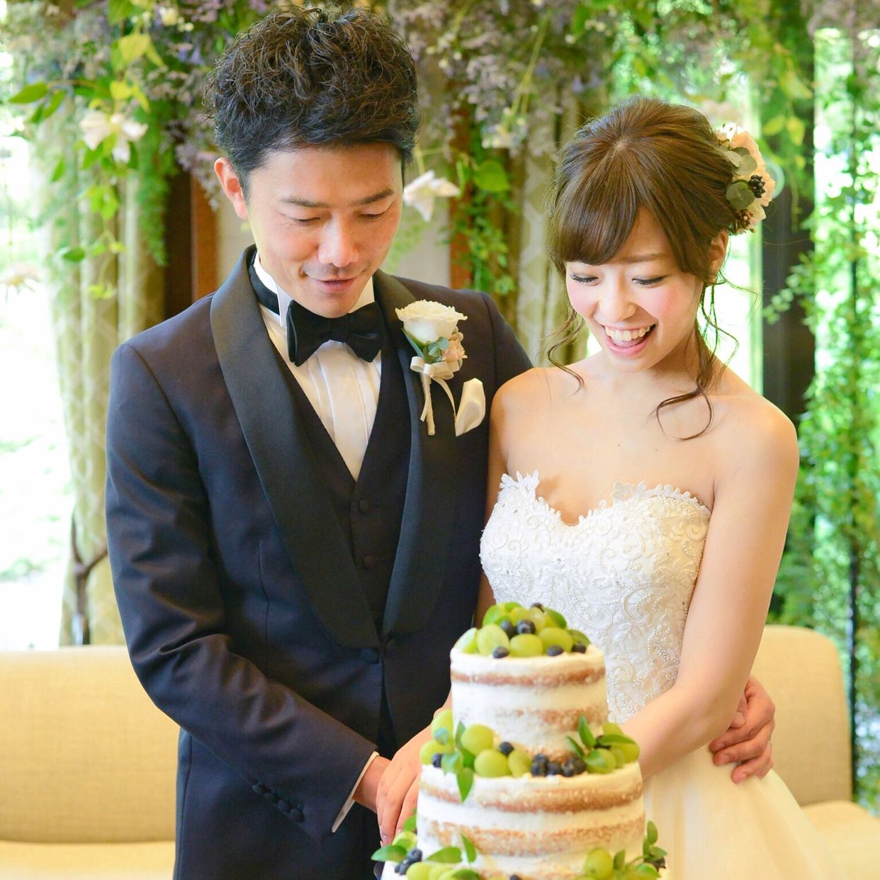 披露宴パーティのカバー写真