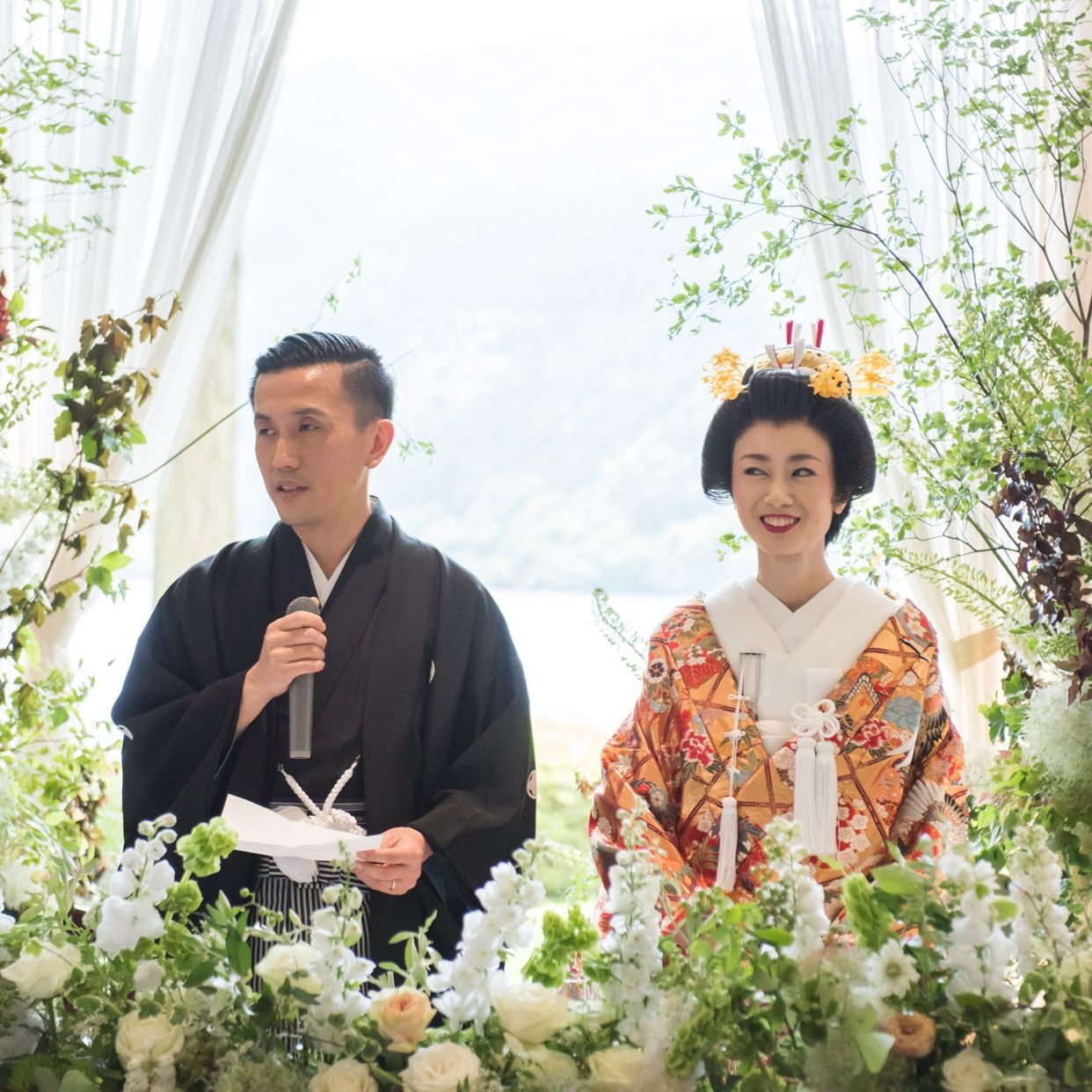 披露宴パーティのカバー写真