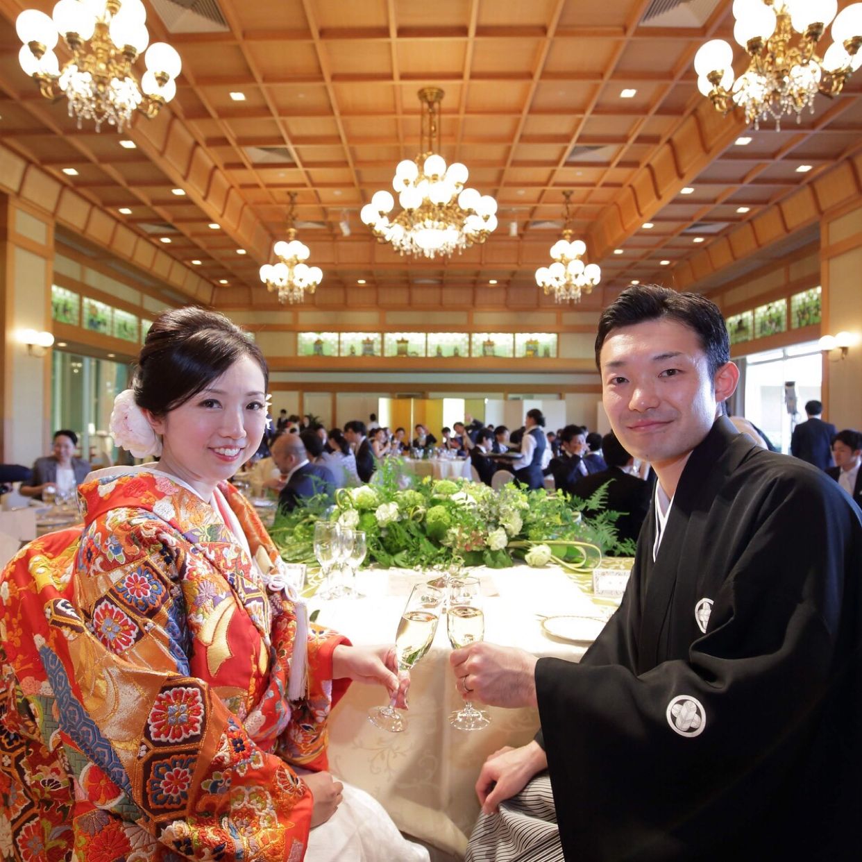 披露宴パーティのカバー写真