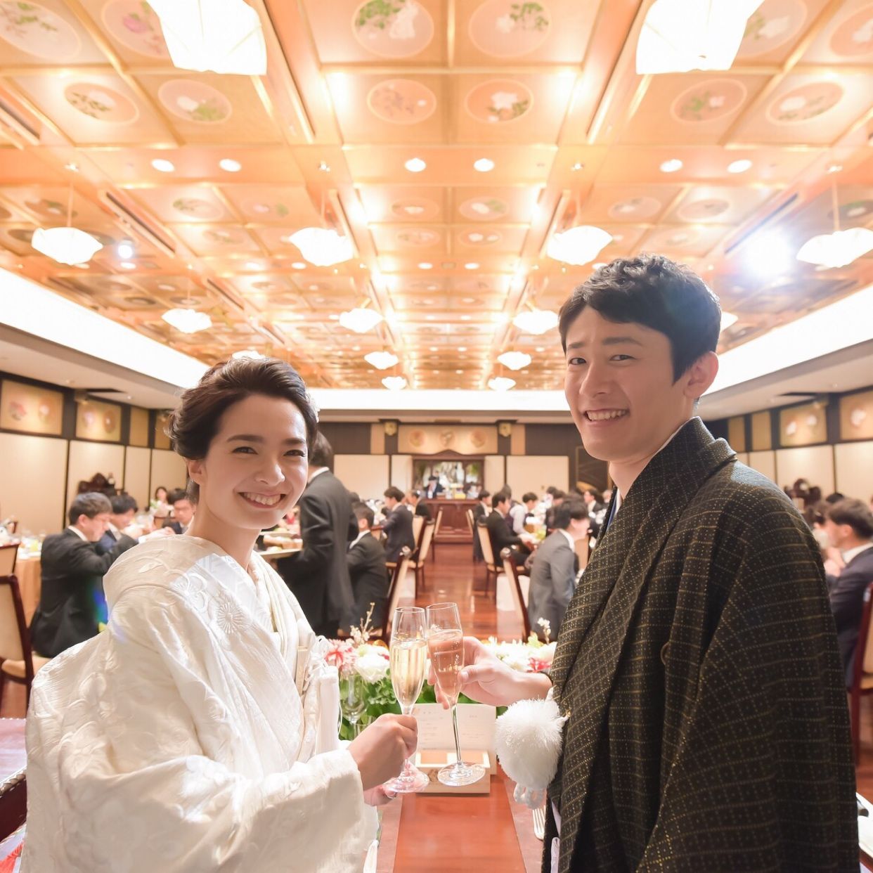 披露宴パーティのカバー写真