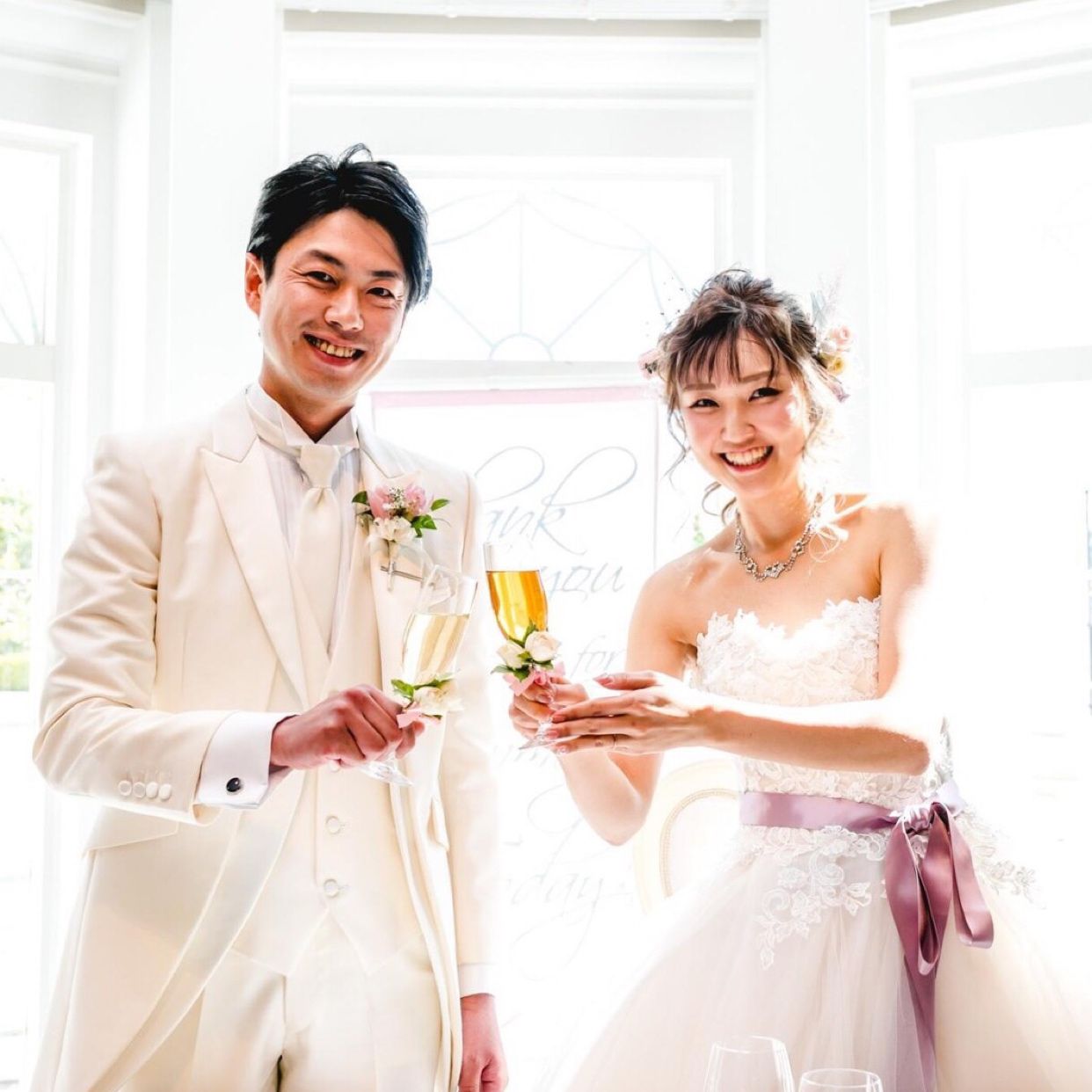 披露宴パーティのカバー写真