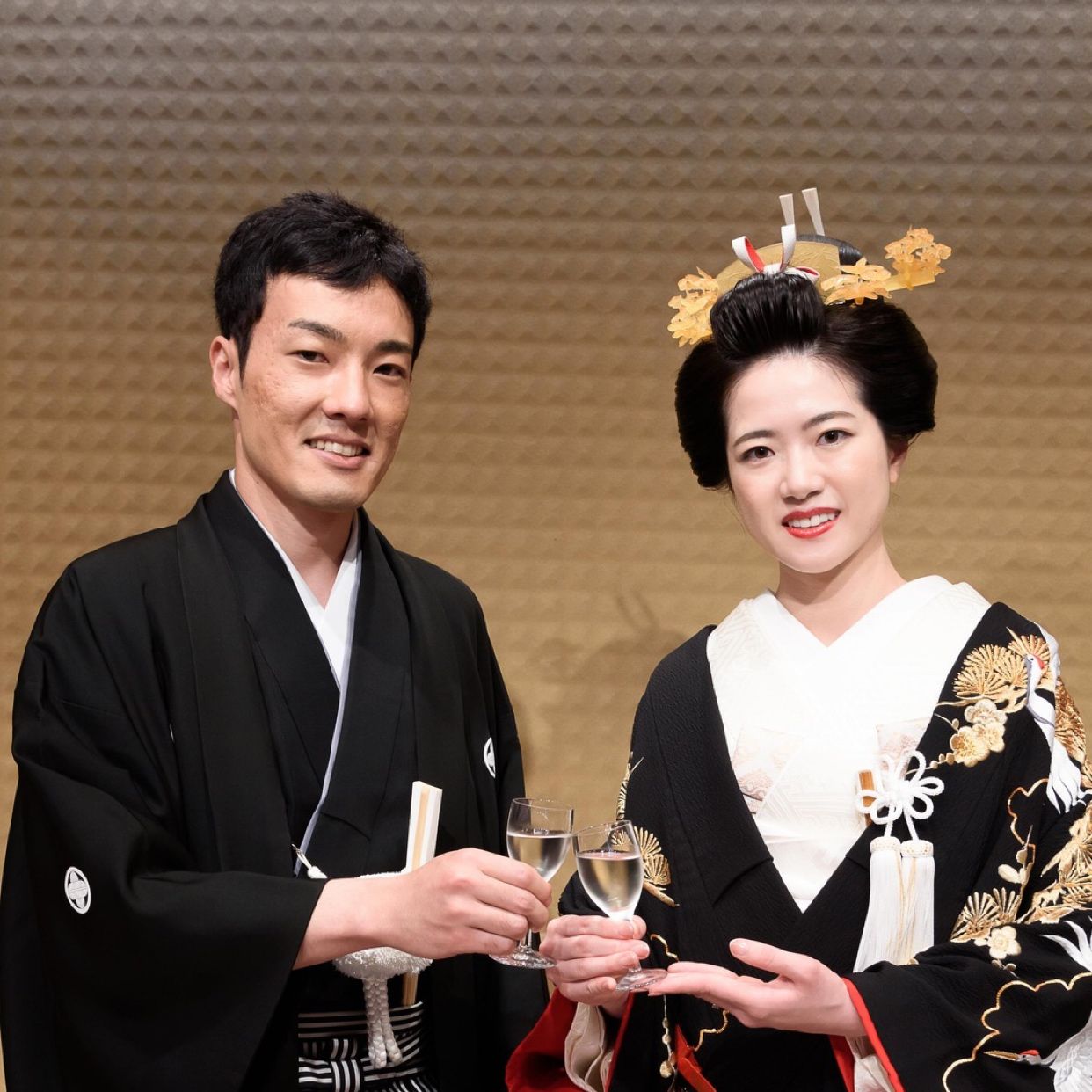 披露宴パーティのカバー写真