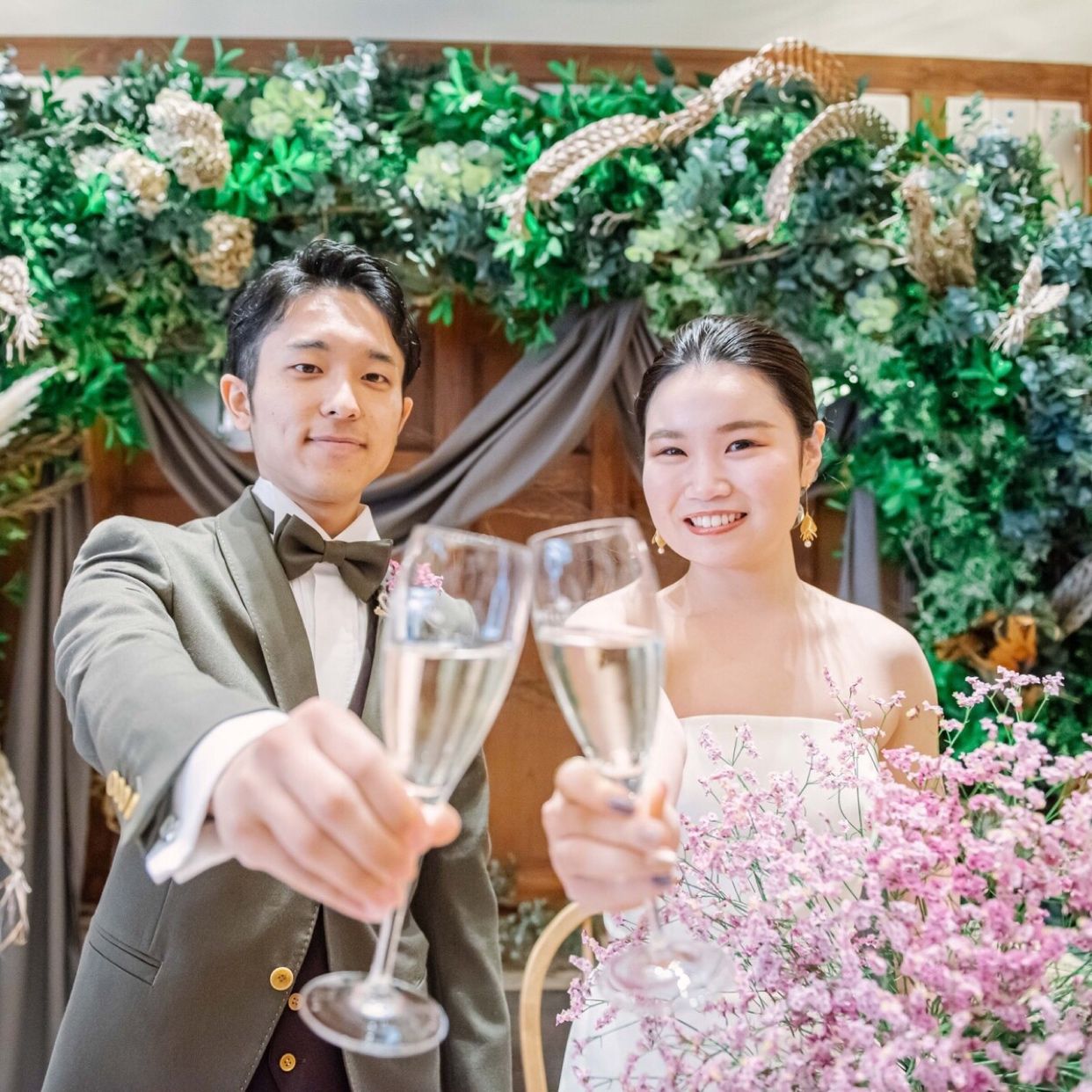 披露宴パーティのカバー写真