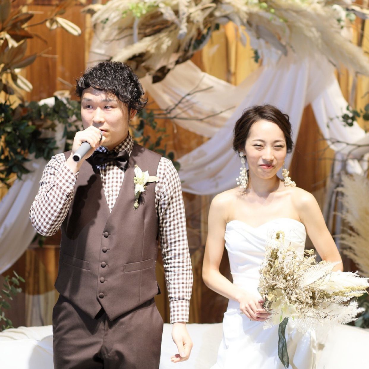 披露宴パーティのカバー写真