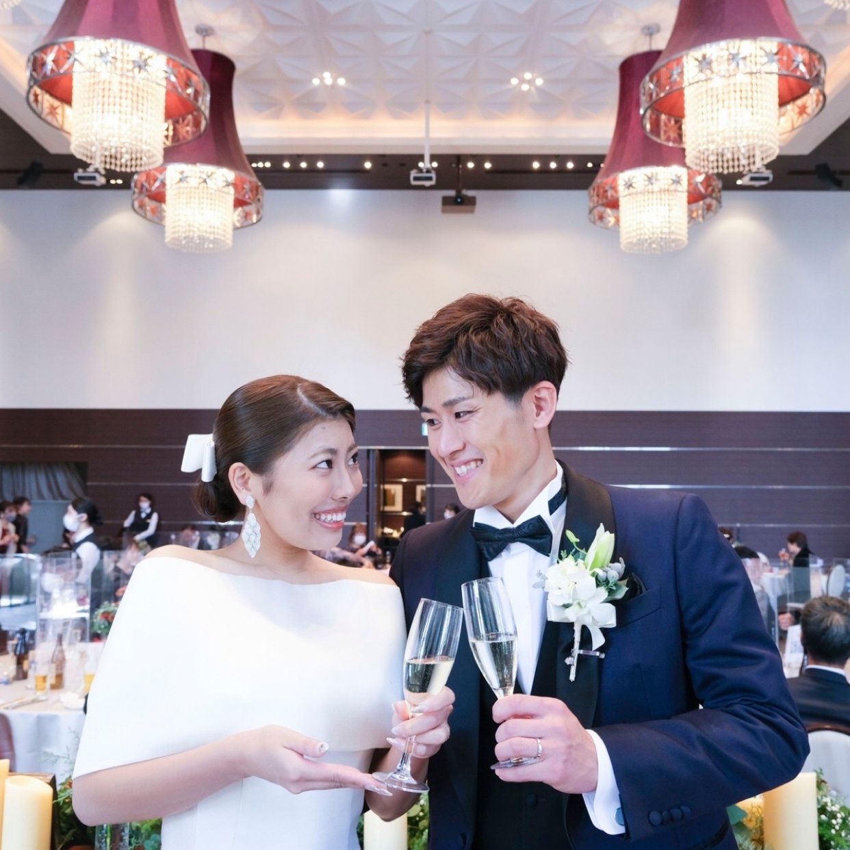 披露宴パーティのカバー写真