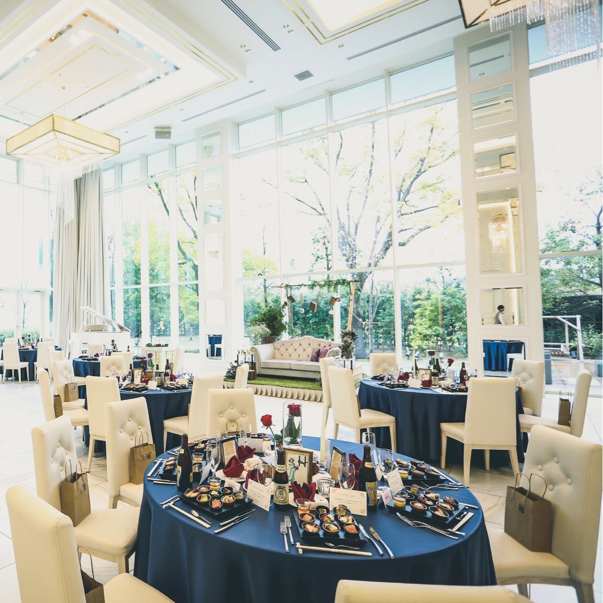 披露宴パーティのカバー写真