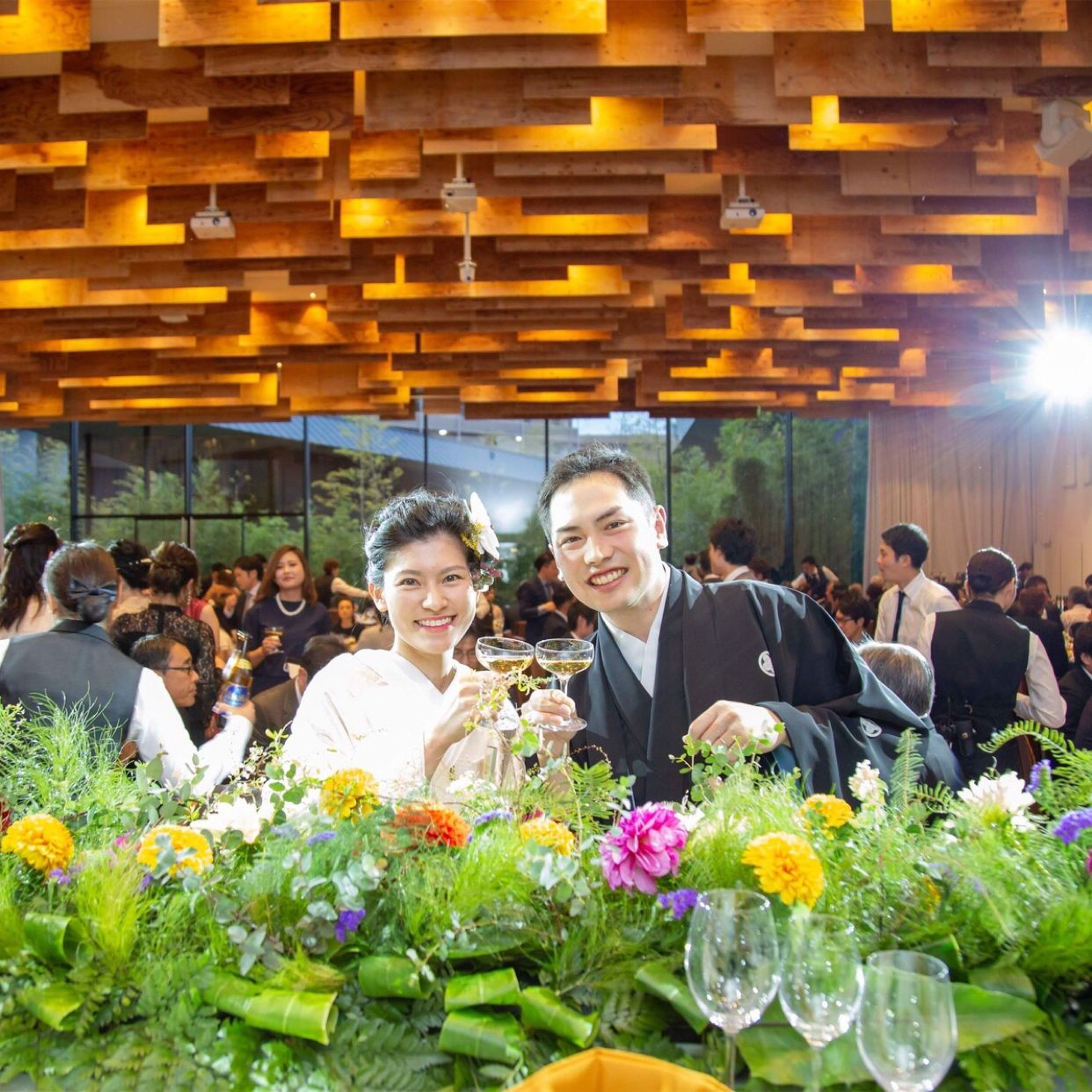 披露宴パーティのカバー写真