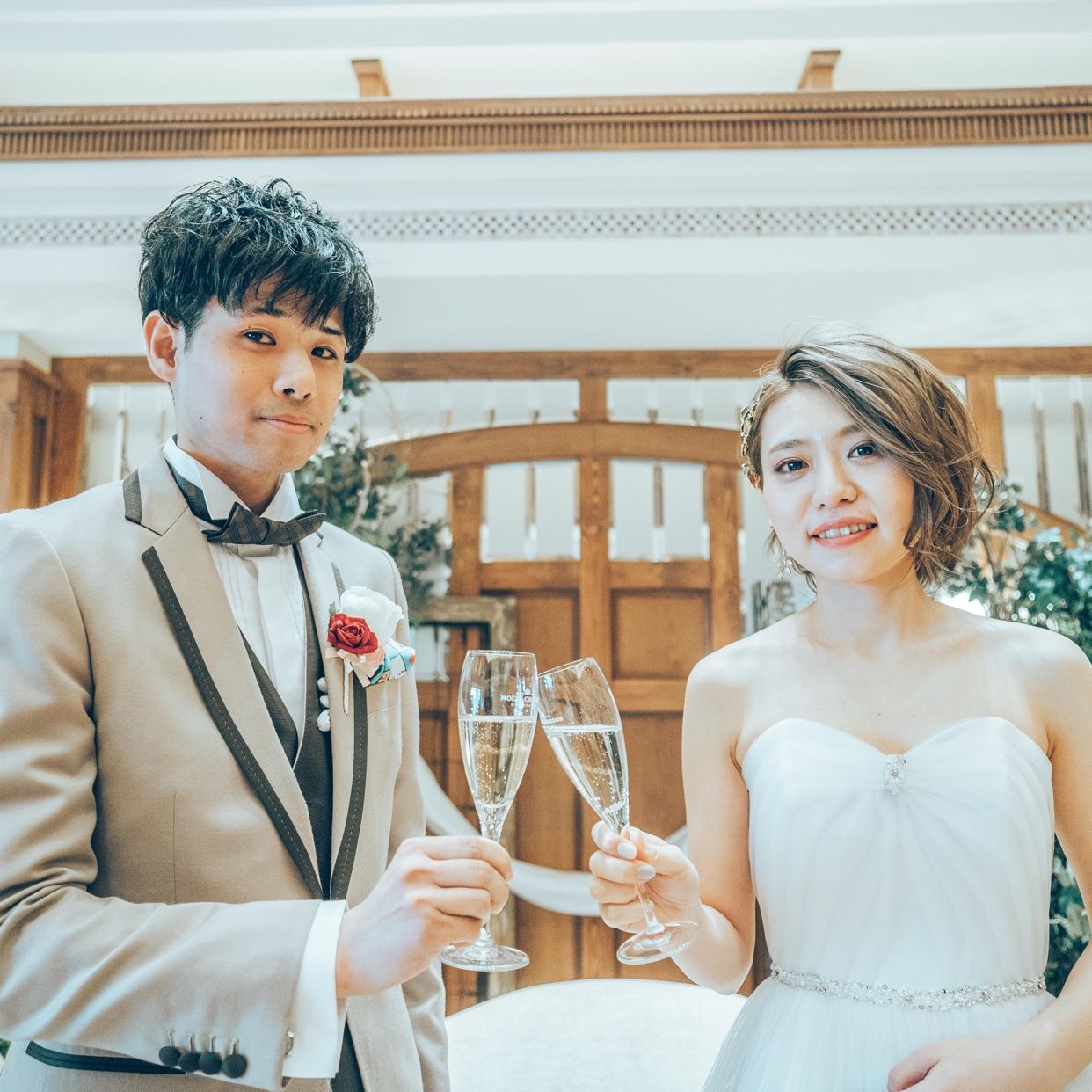 披露宴パーティのカバー写真