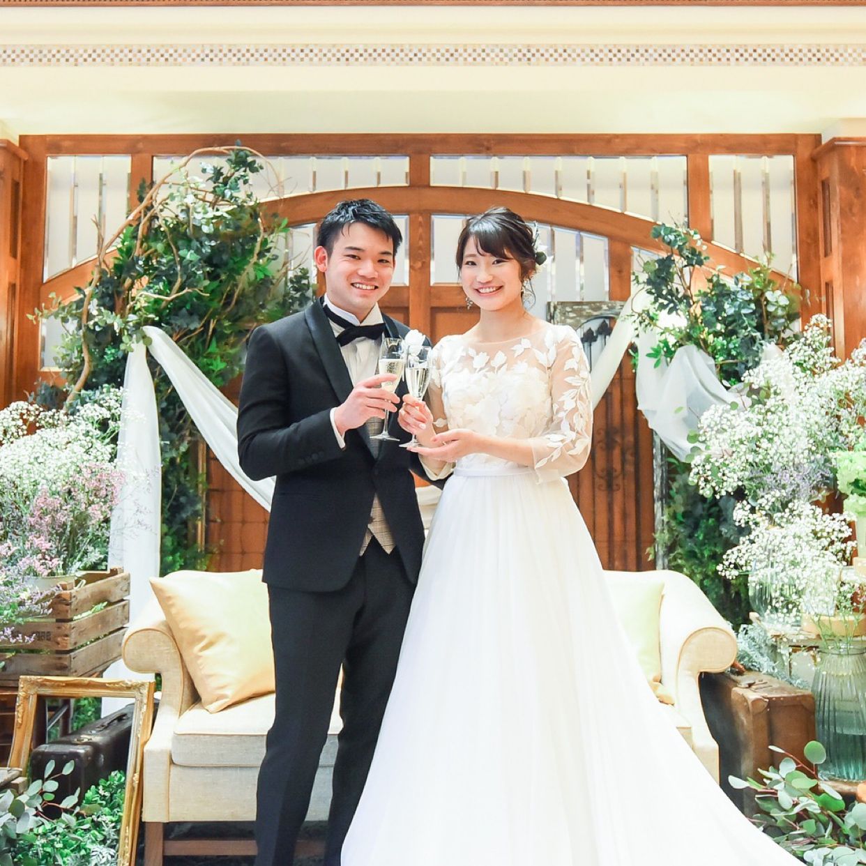 披露宴パーティのカバー写真