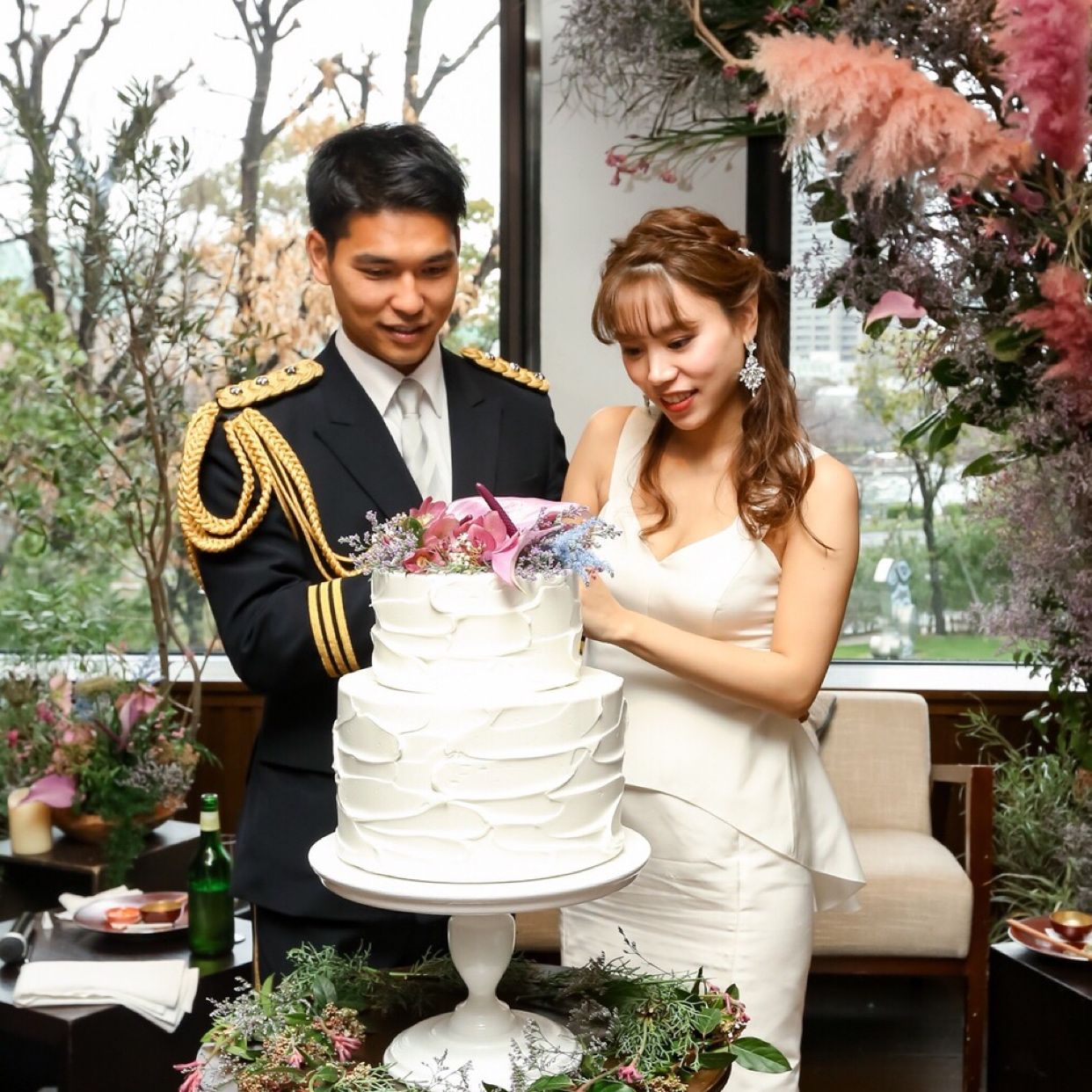 披露宴パーティのカバー写真