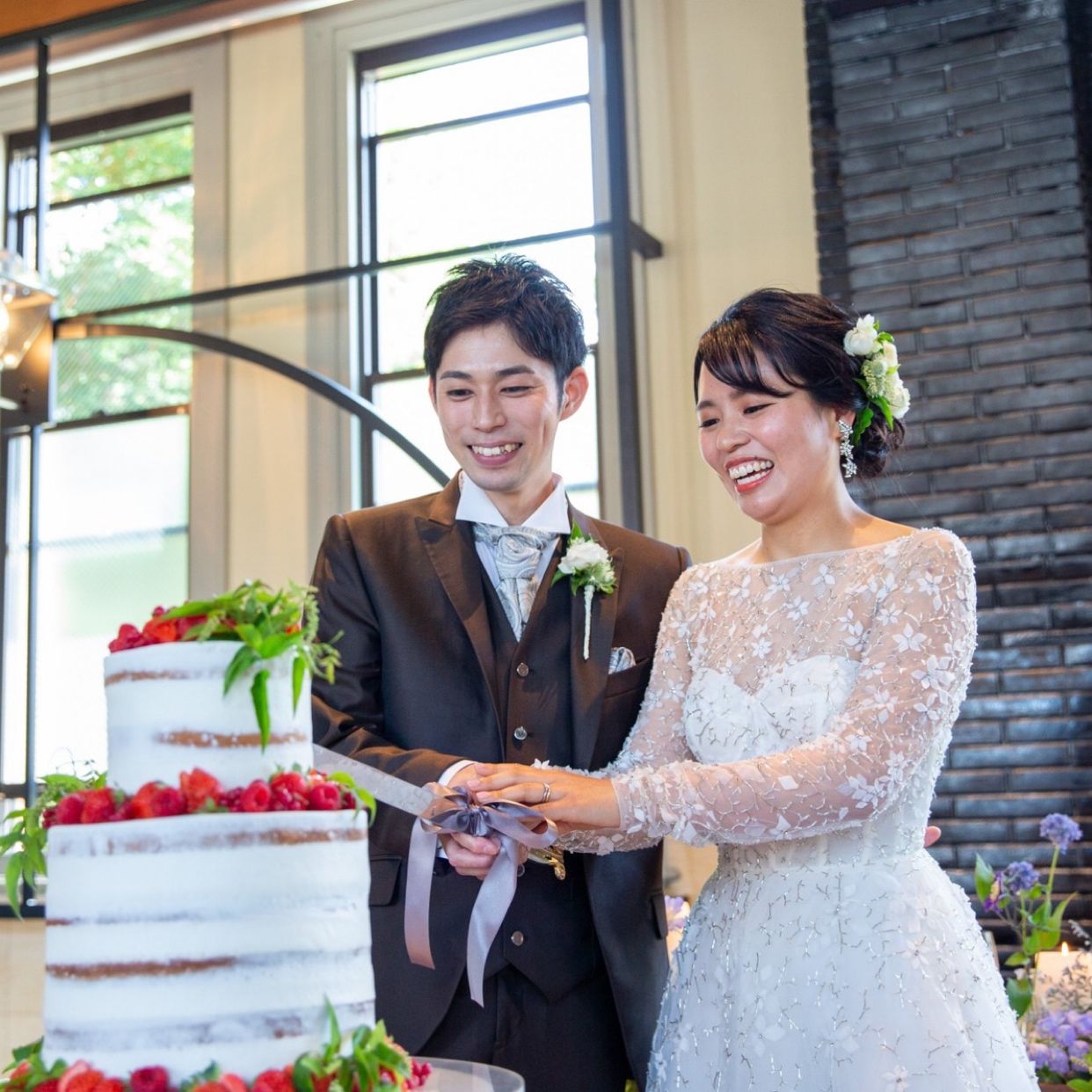 披露宴パーティのカバー写真