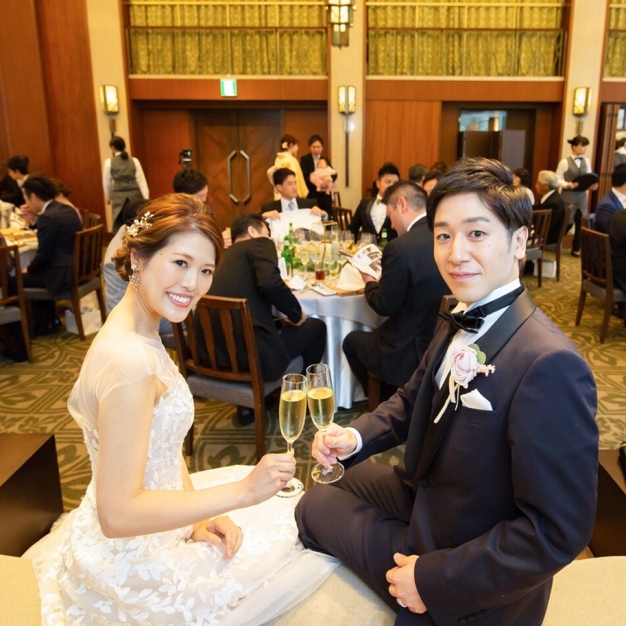 披露宴パーティのカバー写真