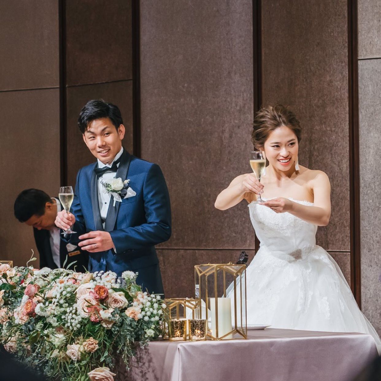 披露宴パーティのカバー写真