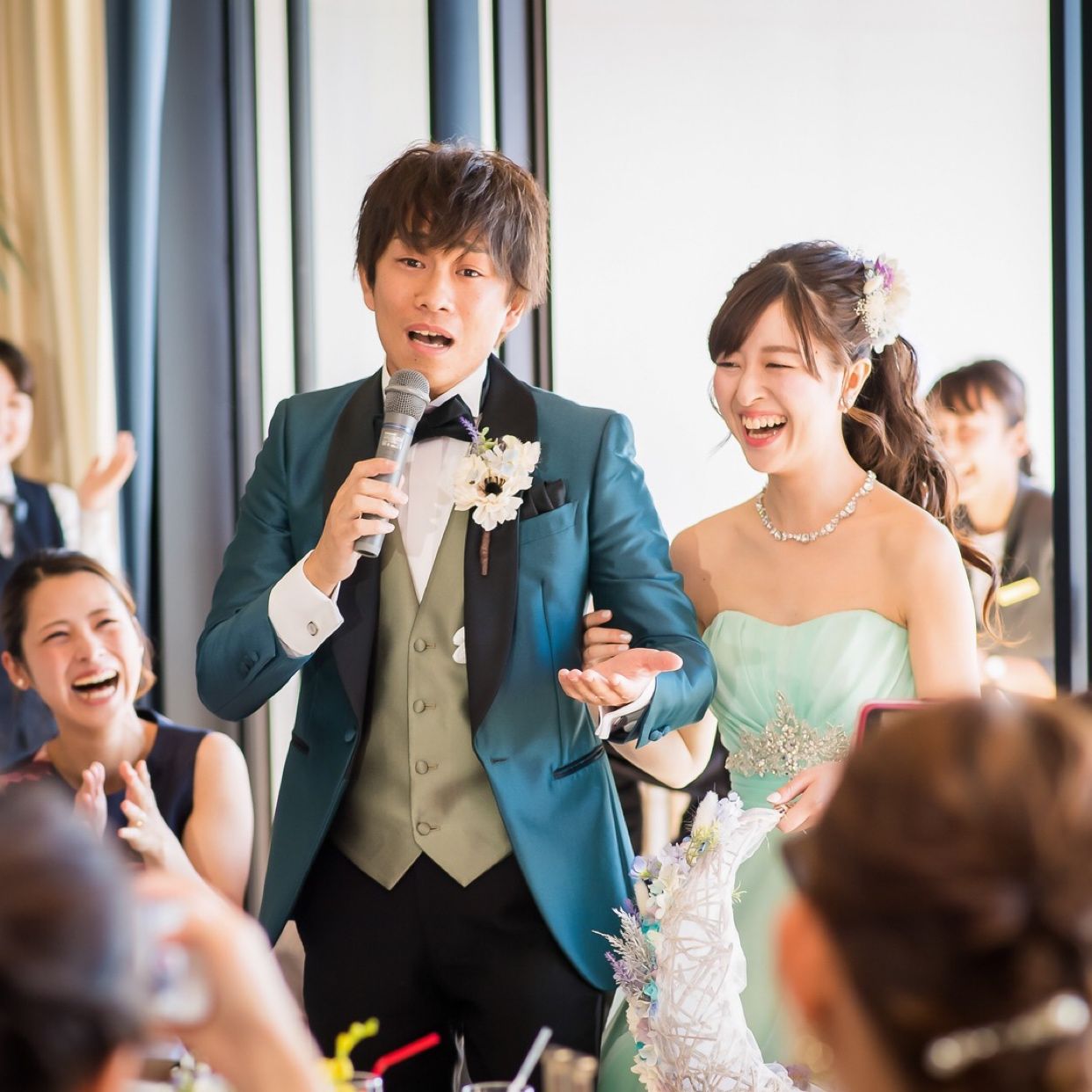 披露宴パーティのカバー写真