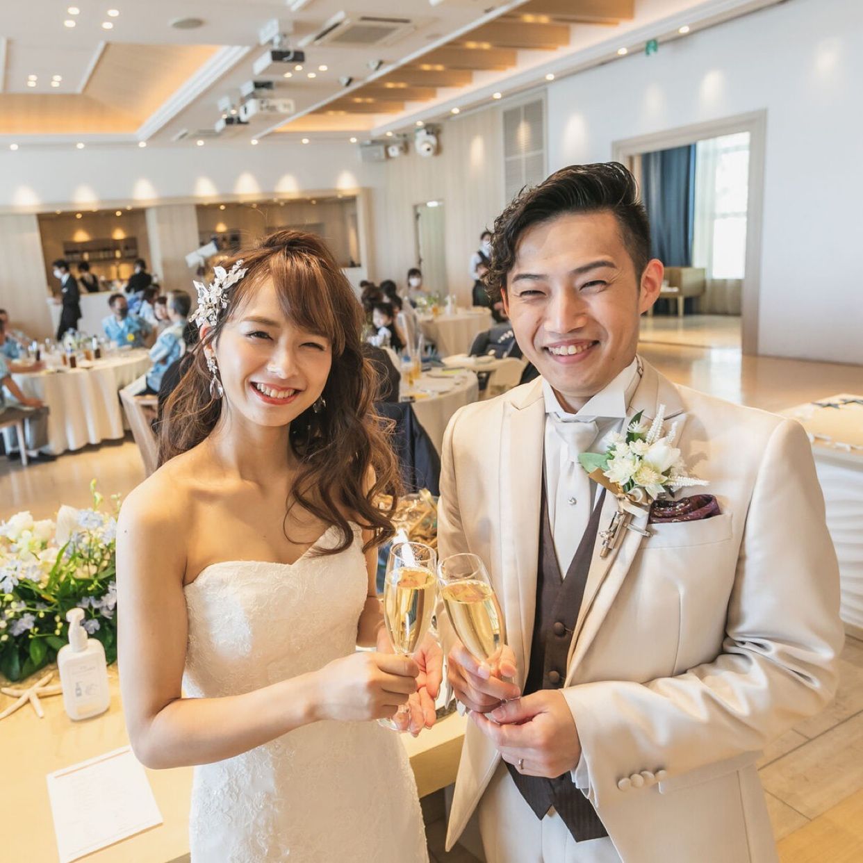 披露宴パーティのカバー写真