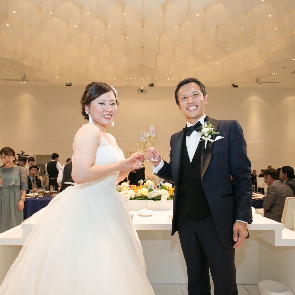 披露宴パーティのカバー写真