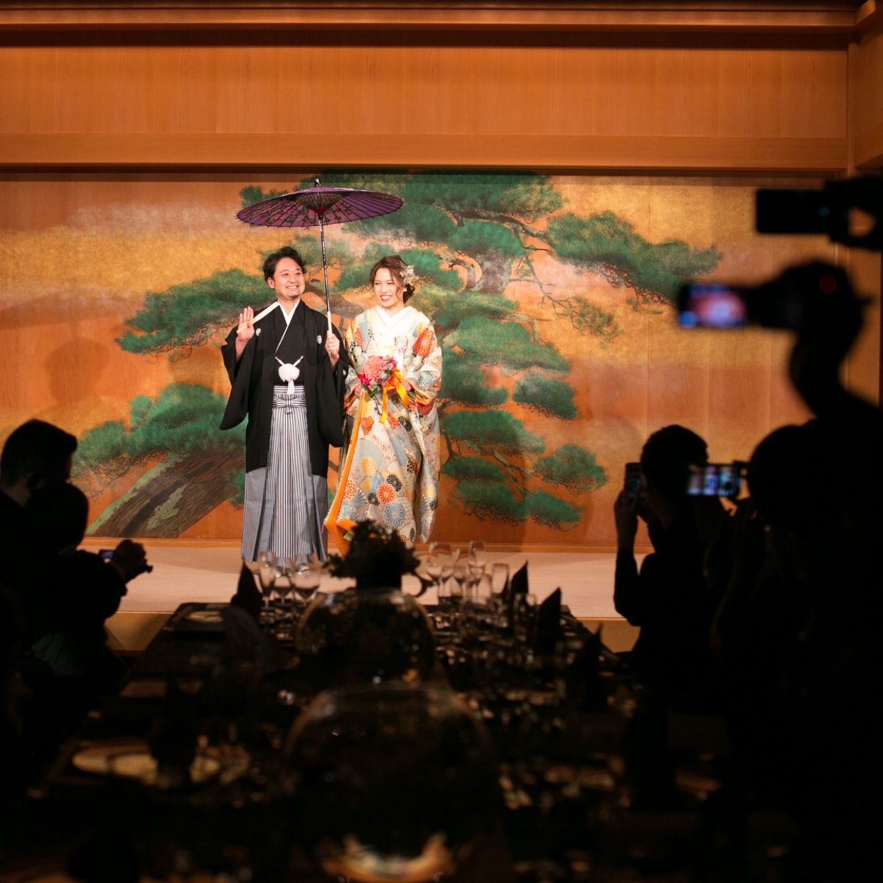 披露宴パーティのカバー写真