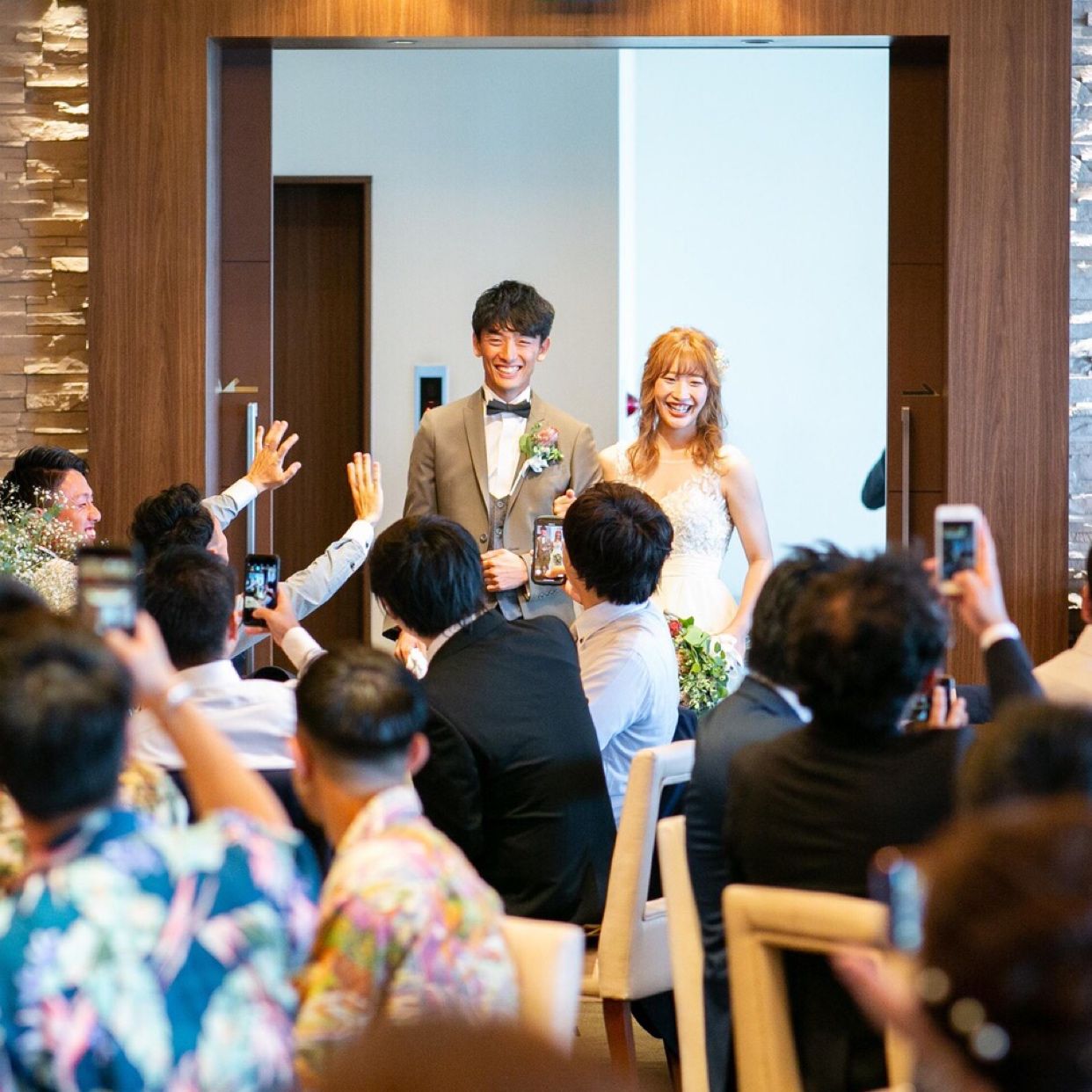 披露宴パーティのカバー写真