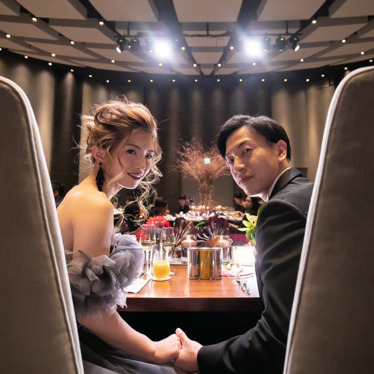 披露宴パーティのカバー写真