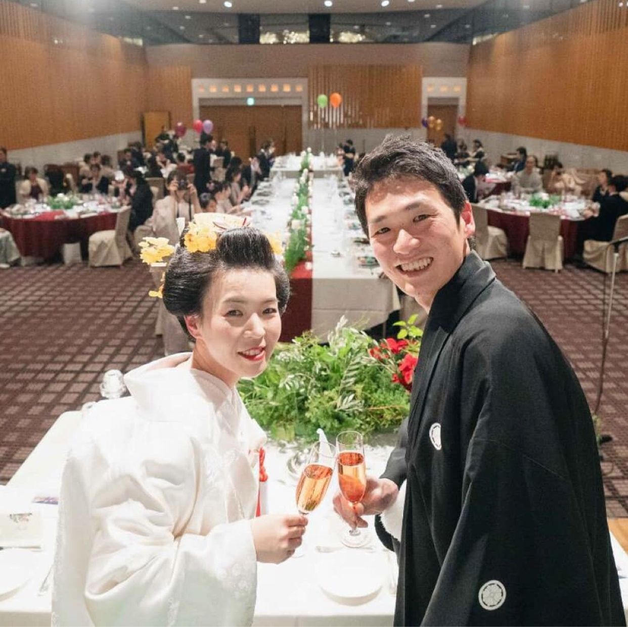 披露宴パーティのカバー写真