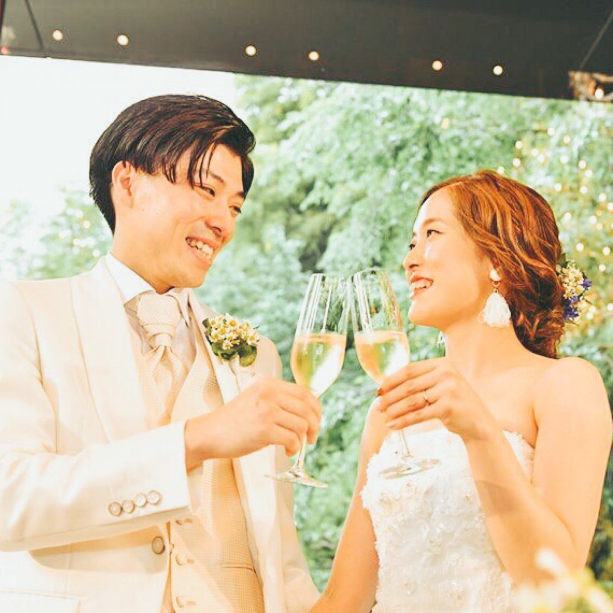 披露宴パーティのカバー写真