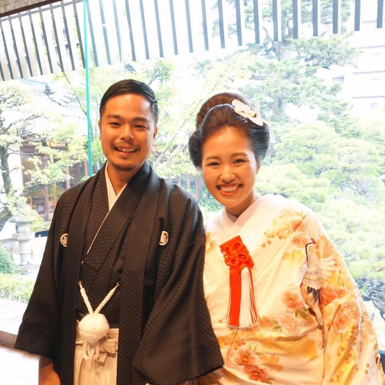 披露宴パーティのカバー写真