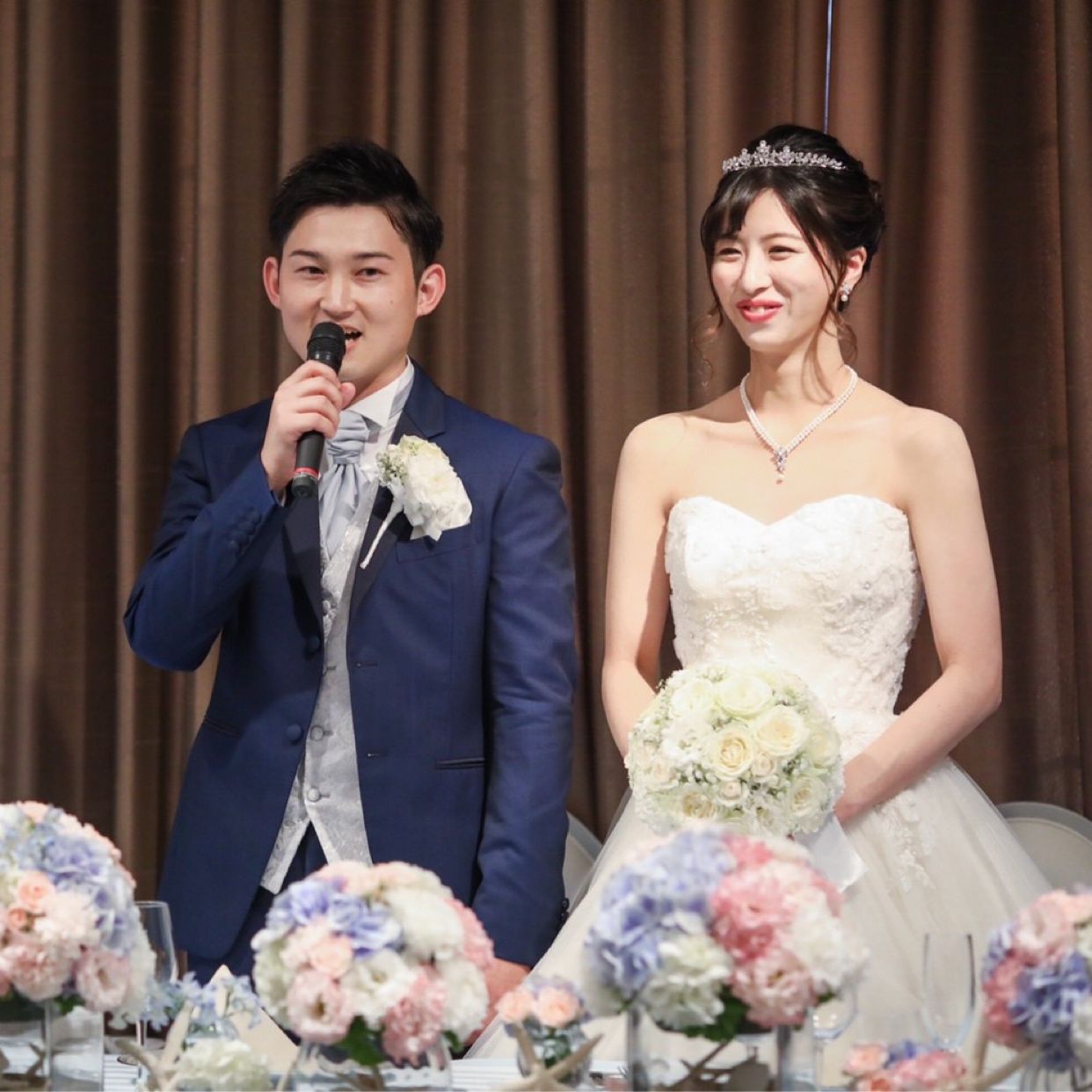 披露宴パーティのカバー写真