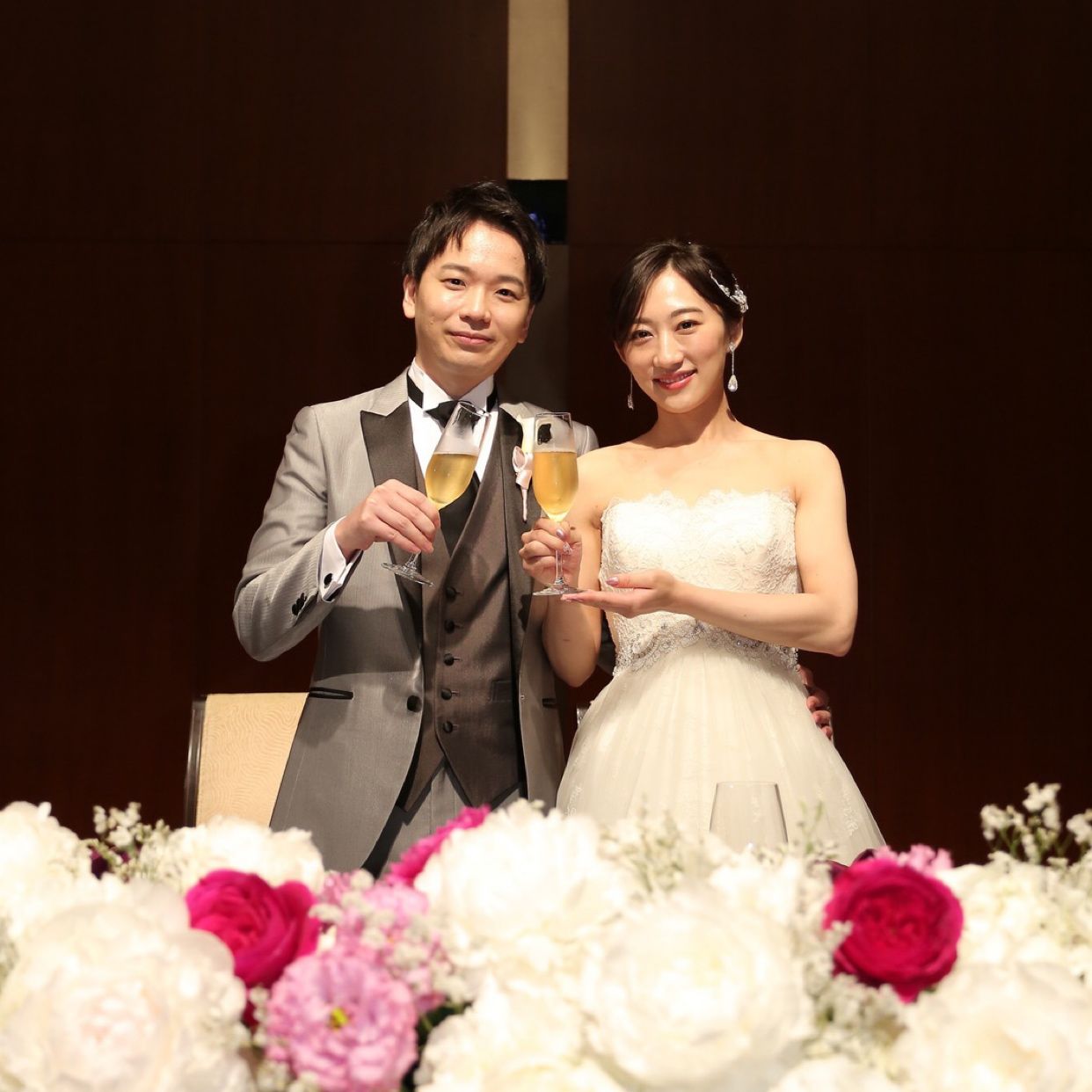 披露宴パーティのカバー写真