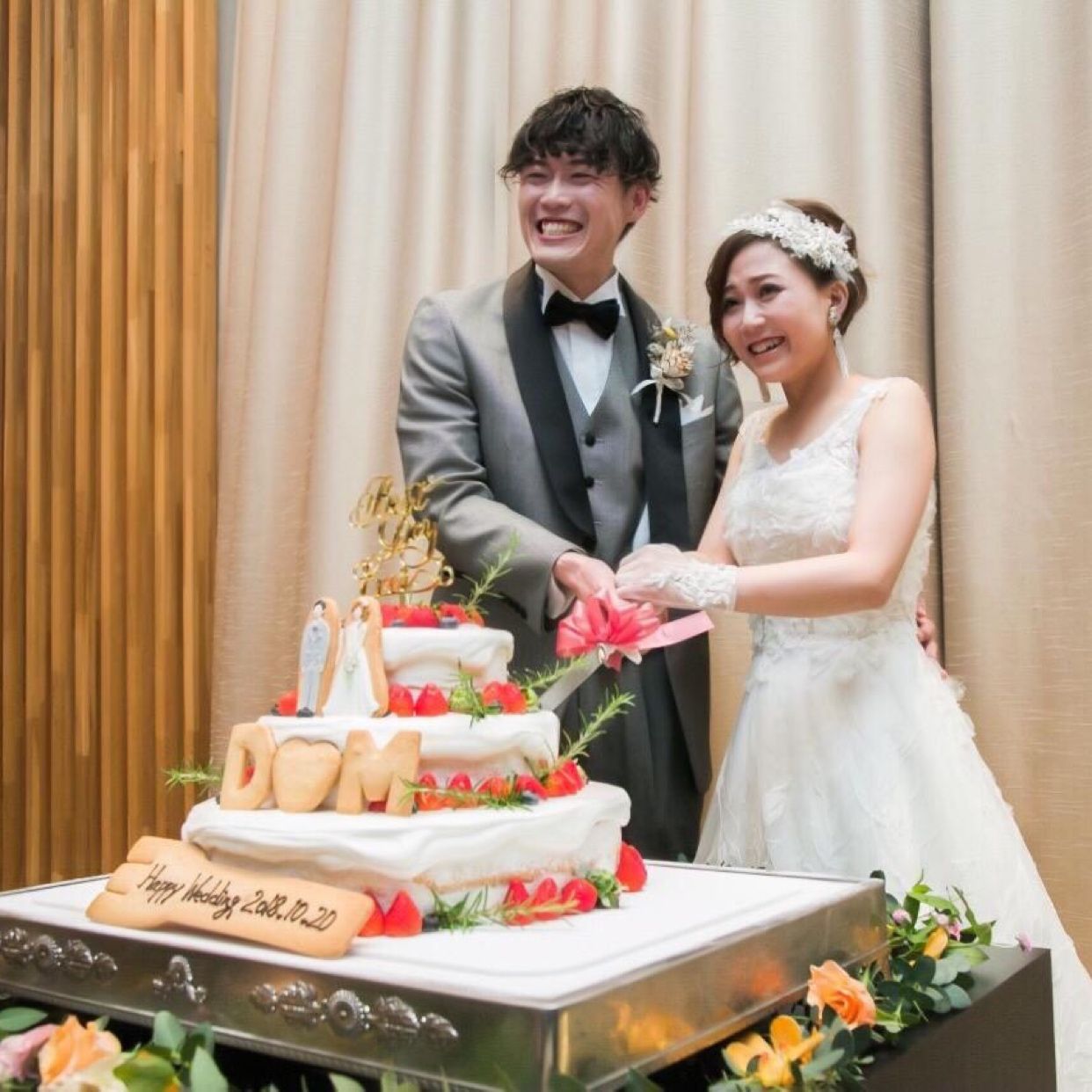 披露宴パーティのカバー写真