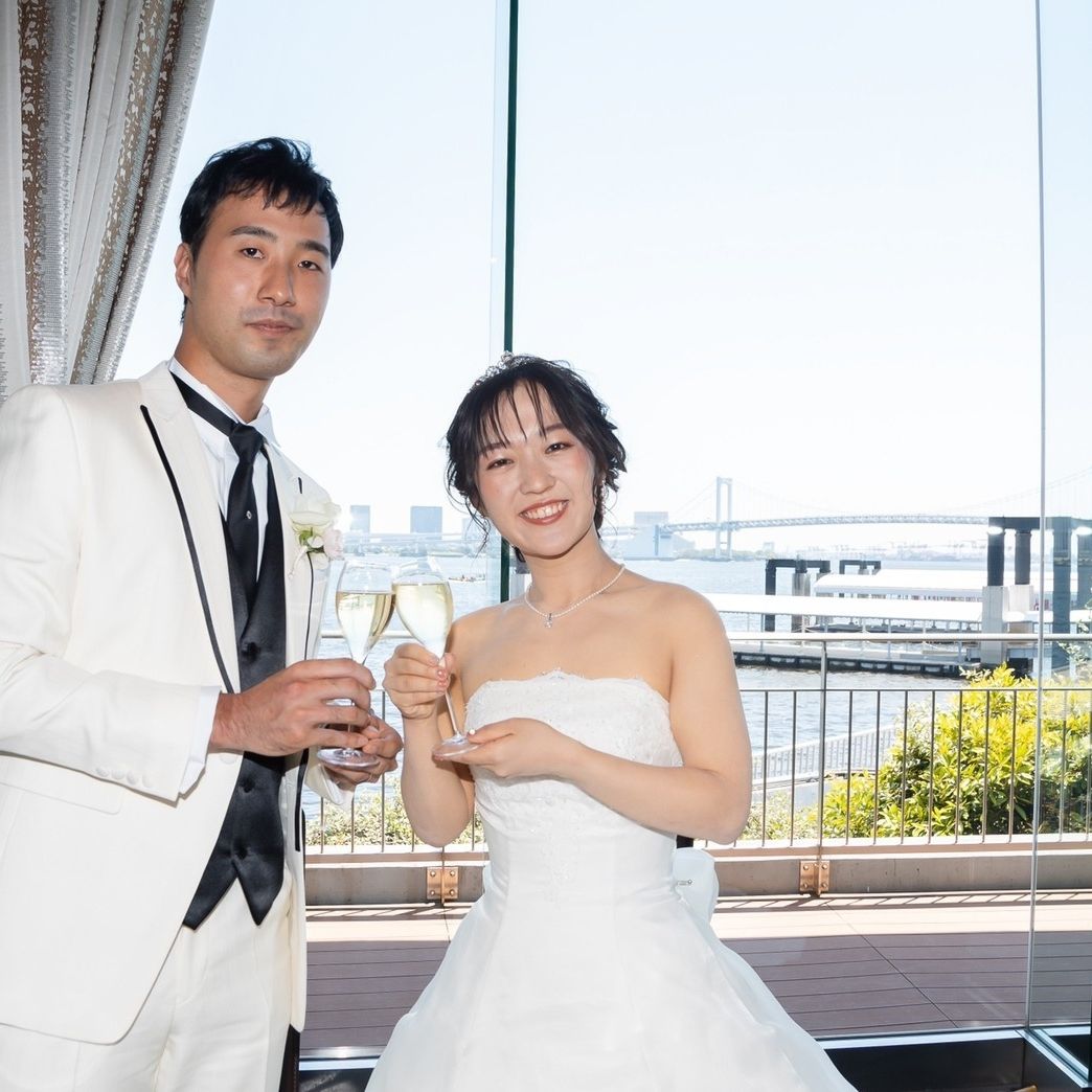 披露宴パーティのカバー写真