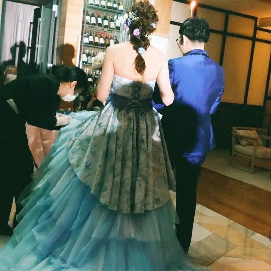 披露宴パーティのカバー写真