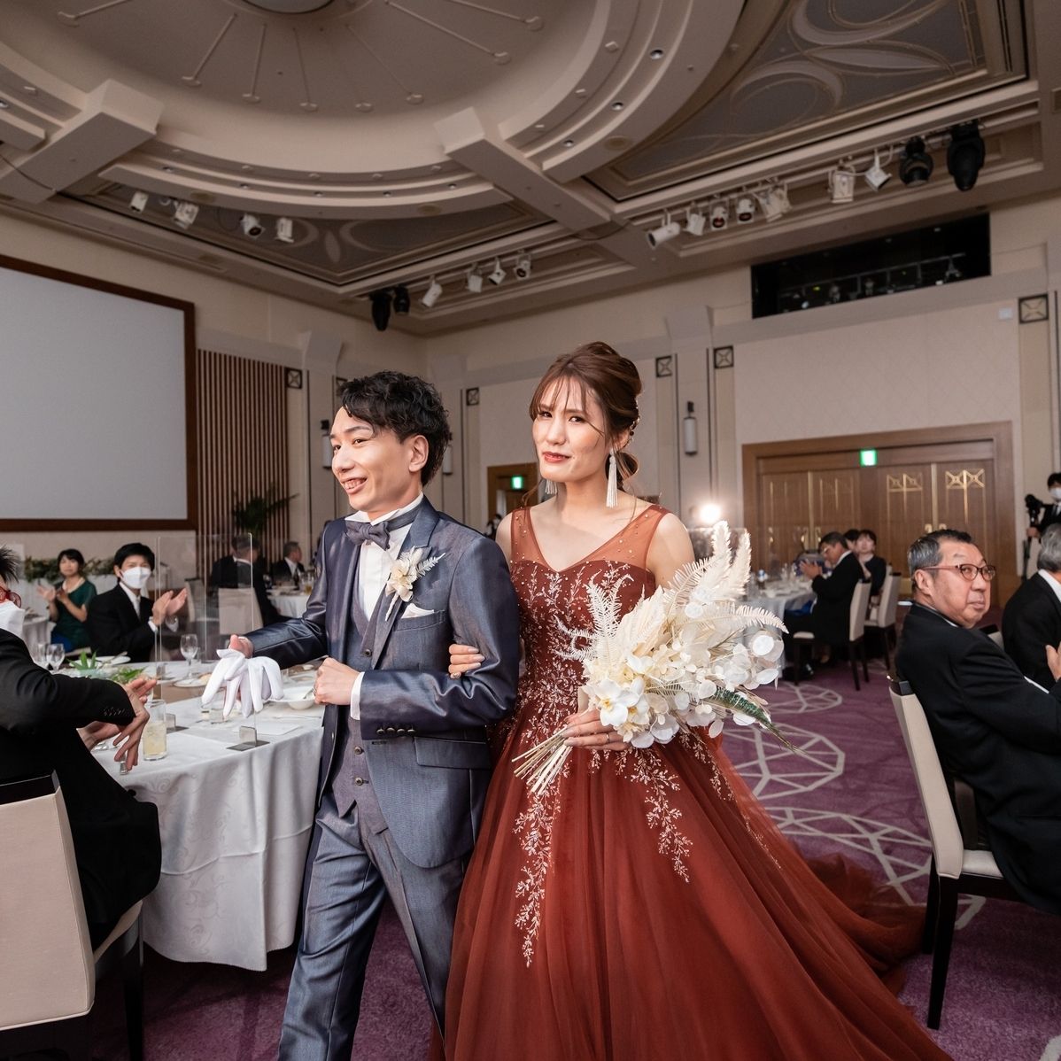 披露宴パーティのカバー写真