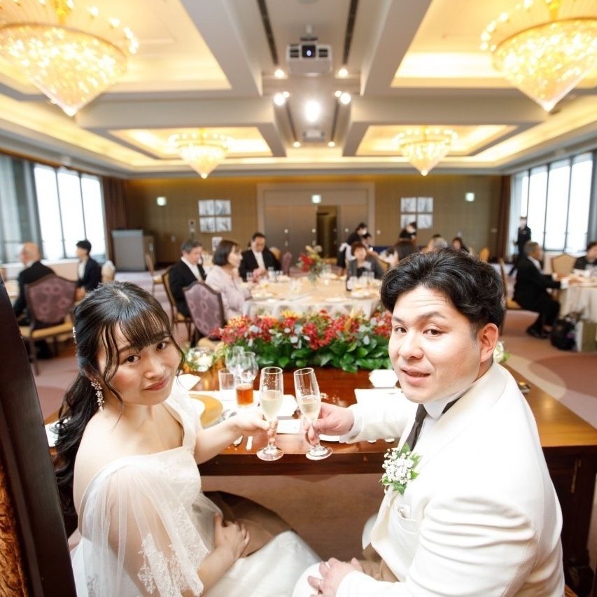 披露宴パーティのカバー写真