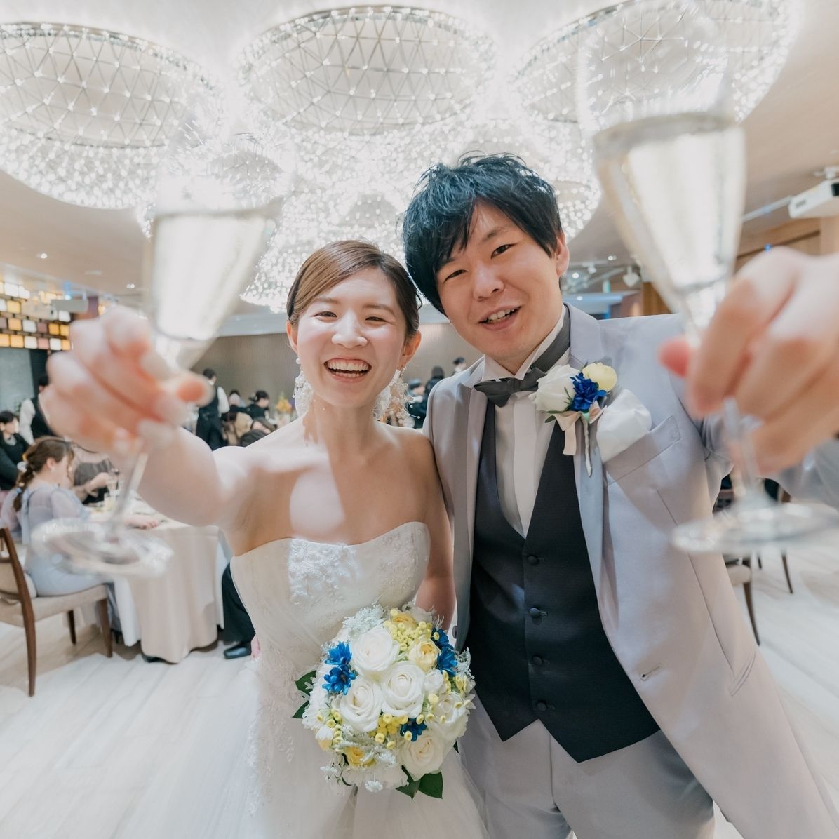 披露宴パーティのカバー写真