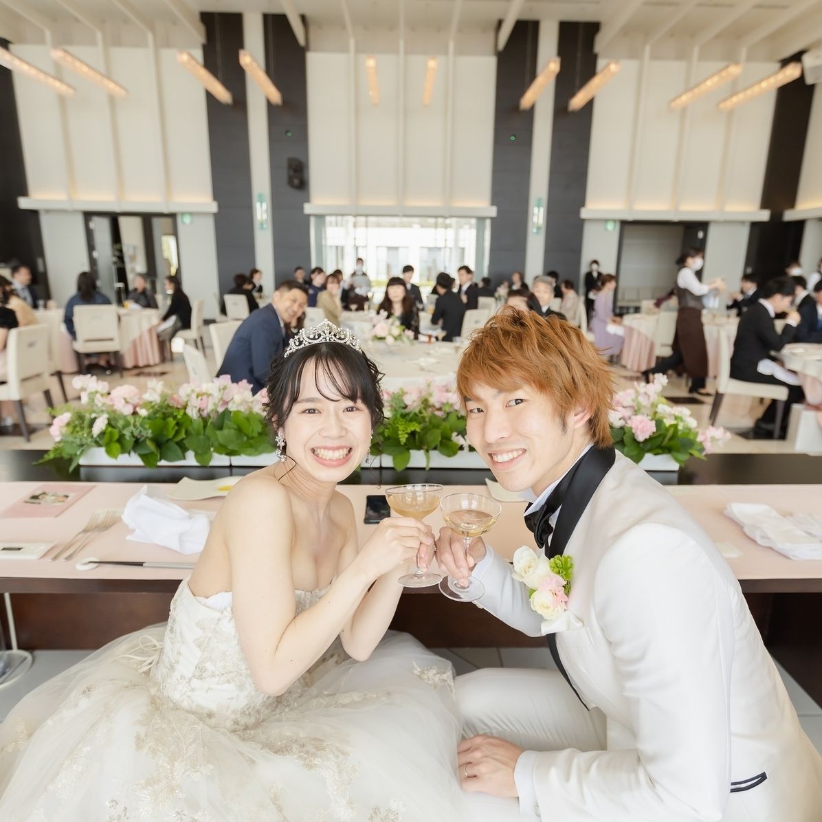 披露宴パーティのカバー写真