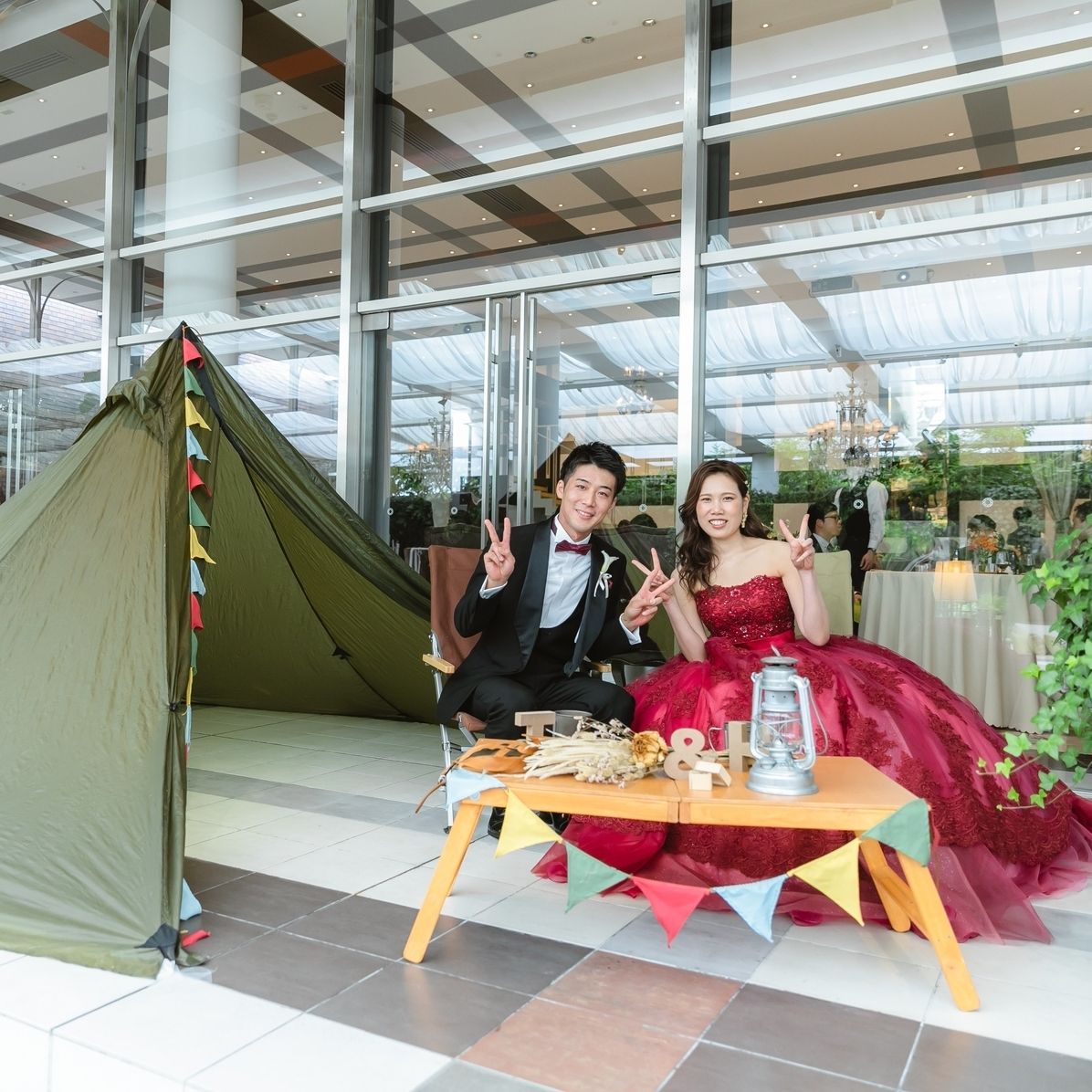 披露宴パーティのカバー写真