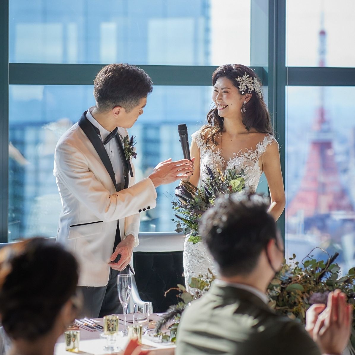 披露宴パーティのカバー写真