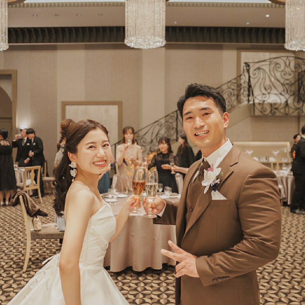 披露宴パーティのカバー写真