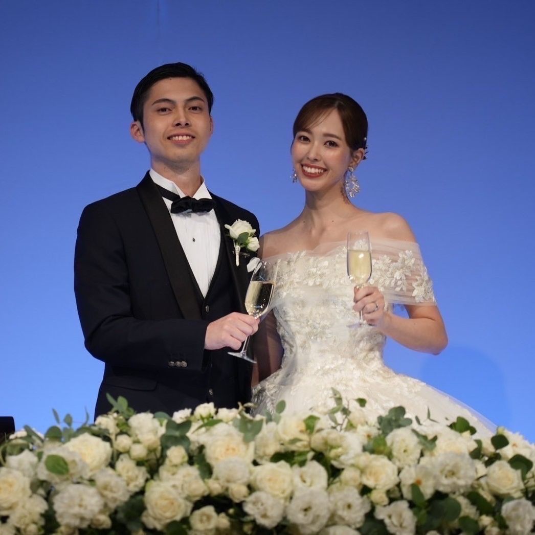 披露宴パーティのカバー写真