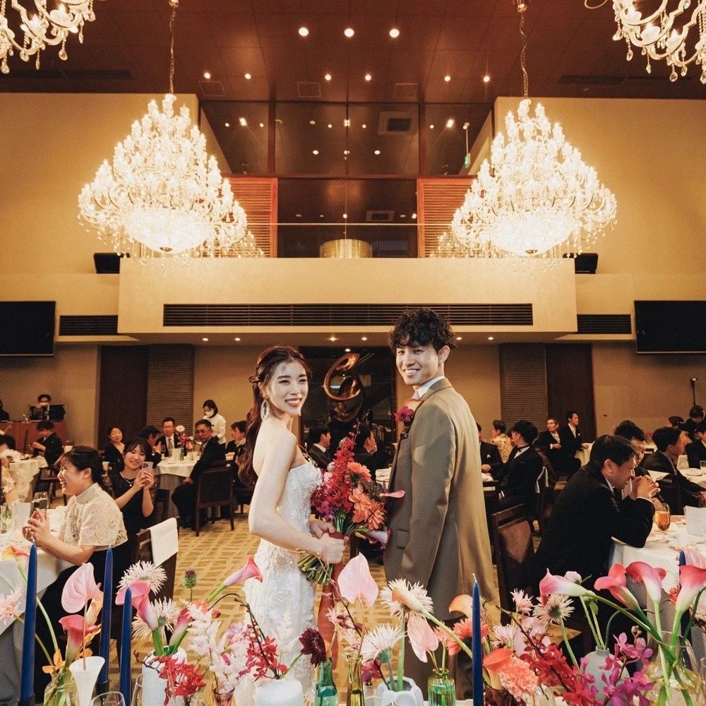 披露宴パーティのカバー写真