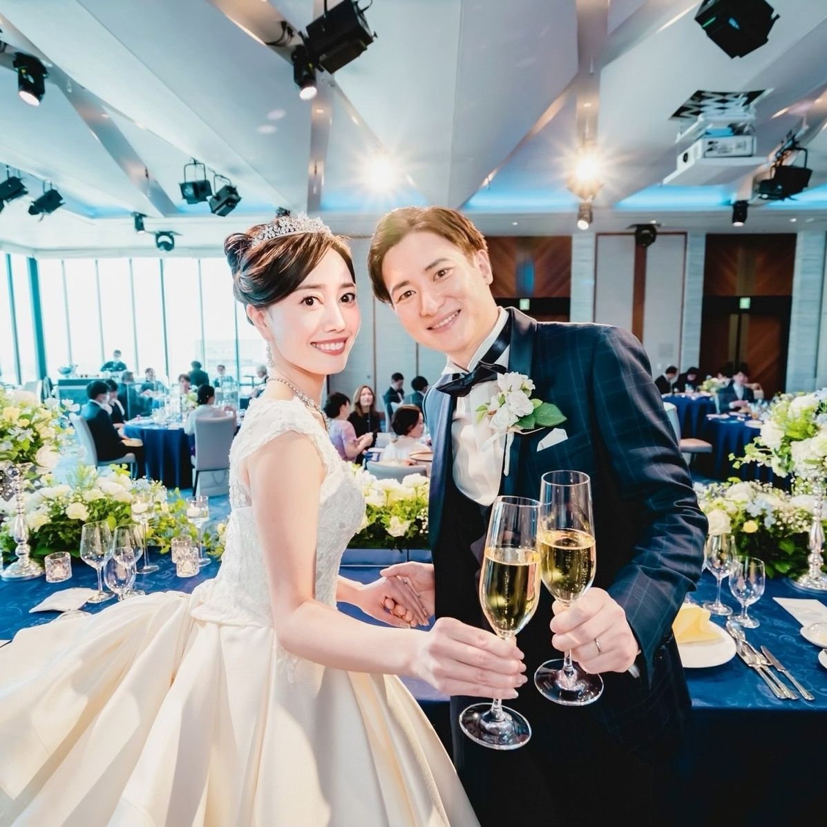 披露宴パーティのカバー写真