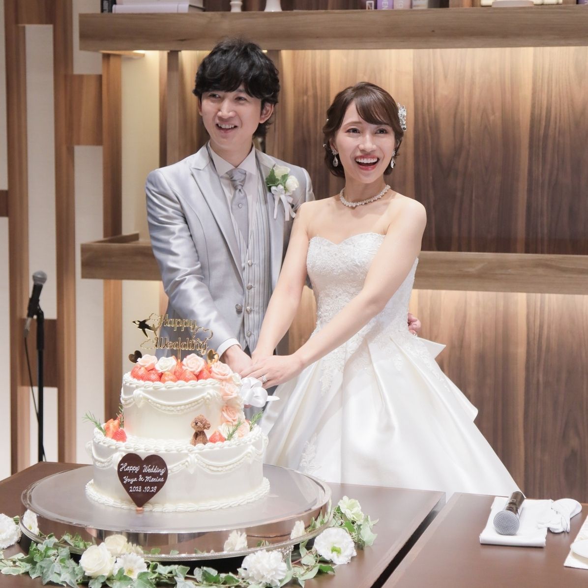 披露宴パーティのカバー写真