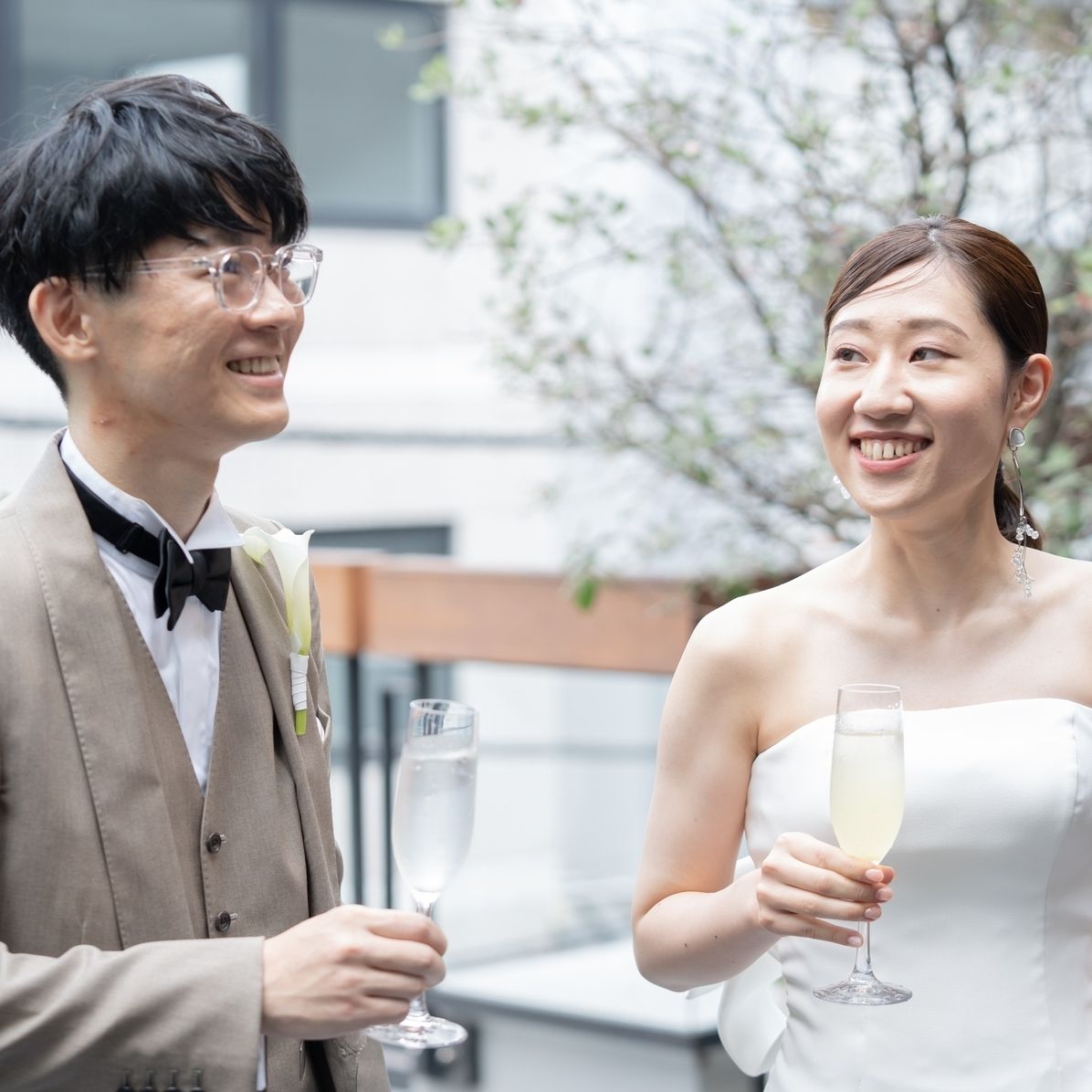 披露宴パーティのカバー写真