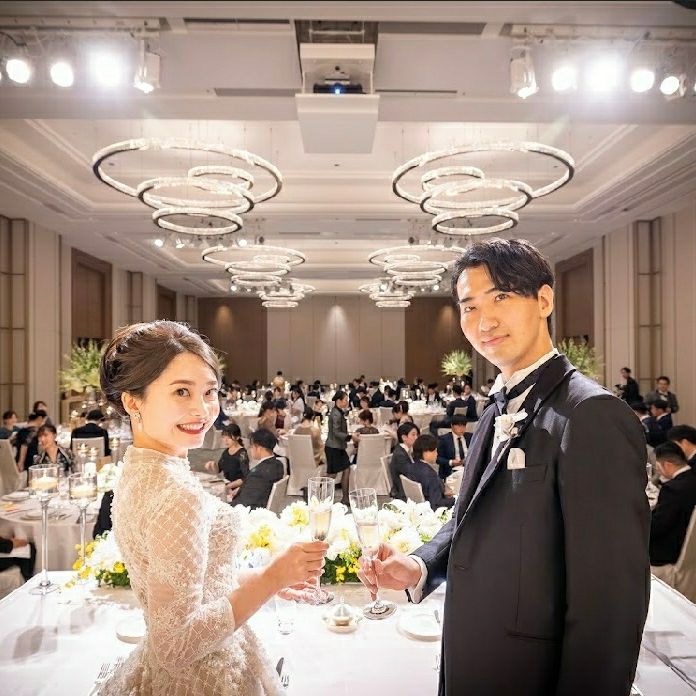 披露宴パーティのカバー写真